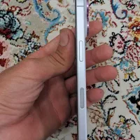 iPhone 16|موبایل|قم, قلعه کامکار|دیوار