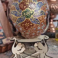 پایه چوبی برای تخم شترمرغ