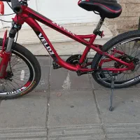 سایز 26سفیدوقرمز سایز 24  درحد نو ترمز دیسکی