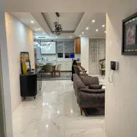 ۱۴۰ متری تاپ لوکیشن