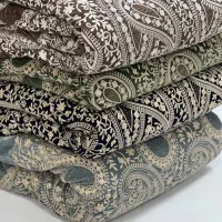 پارچه های وارداتی و سوزن دوزی مخمل و لینن و حریر..