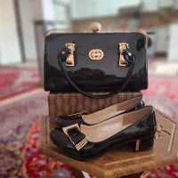 کیف و کفش|کیف، کفش، کمربند|میانه, |دیوار