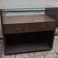 میز پیشخوان سالم و شیک در حد نو