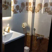 طبقه-اول-تک-خواب-با-پارکینگ-اختصاصی