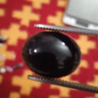 اوپالها همه زیر نور درخشش دارن
