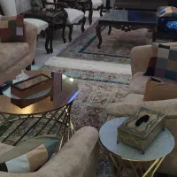 مبل راحتی به همراه میز عسلی
