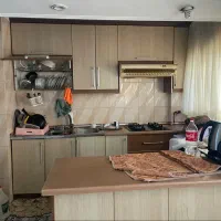 فروش آپارتمان طبقه ۳ شوفاژ در ابتدای خیابان ادیب
