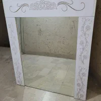 آیینه با قاب