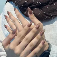 کاشت و ترمیم ناخن با قیمت مناسب