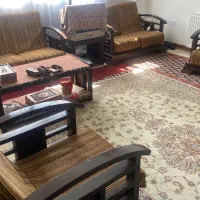 مبلمان هفت نفره با میز وسط