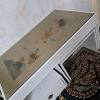 جلو مبلی سفید