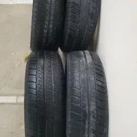 فروش چند قلم لوازم خودرو ،لاستیک، چراغ و باربند