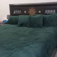 تخت خواب و پاتختی