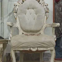 مبل سلطنتی