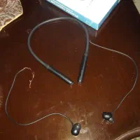 هدفون نو بوده بچه پاره کرده تعمیر میشه 700ت