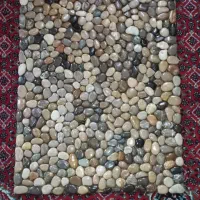 پادری و زیر قابلمه ای های سنگی