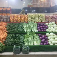کارگر برا میوه فروشی