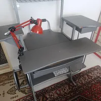 میز تحریر  به همراه صندلی چرخان|میز تحریر و کامپیوتر|میانه, |دیوار