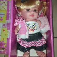 عروسک و اسباب بازی