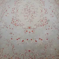 فرش کرم رنگ