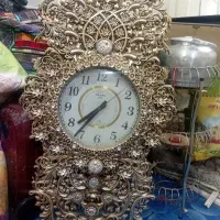 ساعت سلطنتی دیوار