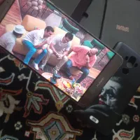 )  گوشی 2عدد روشن و سامسونگ خاموش