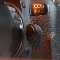 Canon EOS 800D + 18-55mm|دوربین عکاسی و فیلم‌برداری|ملایر, |دیوار