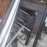 تخت آهنی