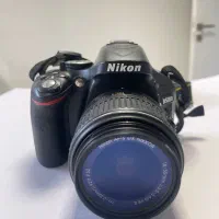 دوربین نیکون ۵۲۰۰ در حد آکبند