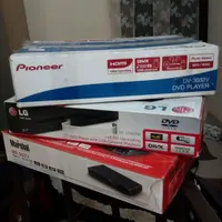 سه عدد DVD آکبند