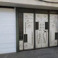 درب آهنی ۳ تیکه سالم وزن ۲۶۰ کیلو
