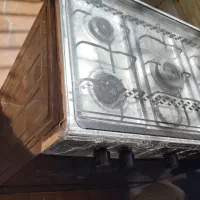 گاز طرح فر آشپز خانه تر و تمیز