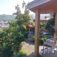 سرایداری و باغبانی