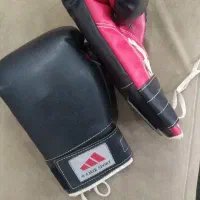 کیسه بوکس و دستکش چرم
