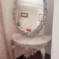 آینه و شمعدان و کنسول
