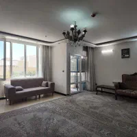 آپارتمان جنوبی ۱۰۰ متر خ رباط سوم