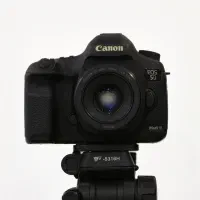 دوربین کنون Canon EOS 5D Mark iii با لنز پرایم 50