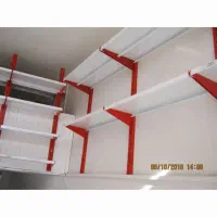 کتاب قفسه گوشواره قرمز