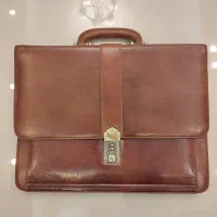 کیف چرم قفل‌دار