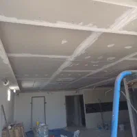 شاگرد نقاش ساختمان