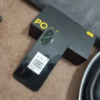 پوکو F7