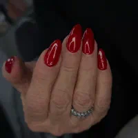 کاشت ناخن و ترمیم کاشت مژه پیرسینگ بدن