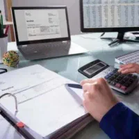 استخدام خانم جهت کارهای دفتری شرکت