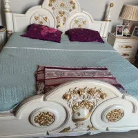 تخت و پاتختی و میز آرایش