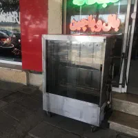 تخت و دستگاه مرغ بریون