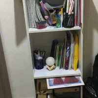 کتابخونه و تزیین عروسک