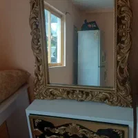 اینه با کنسول سلطنتی
