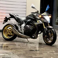 سند تک برگ سبز گمرگ (Cb1000rتک محور)