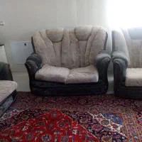 یک دست مبل بسیار عالی باچوب وپارچه مرغوب