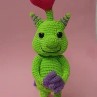 عروسک دست بافت دکوری